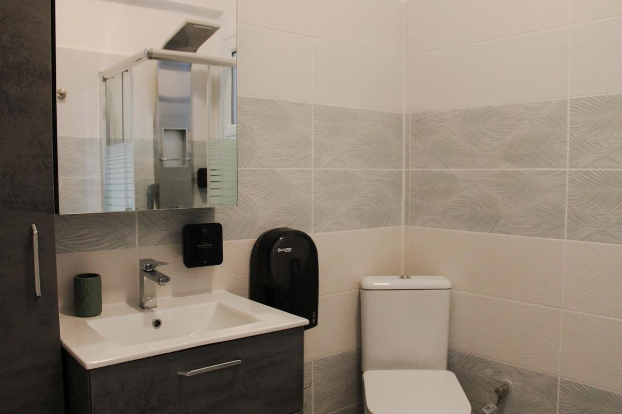 Wave Luxury Apartments Kassiopi Exteriör bild