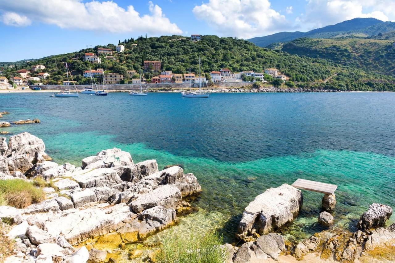 Wave Luxury Apartments Kassiopi Exteriör bild