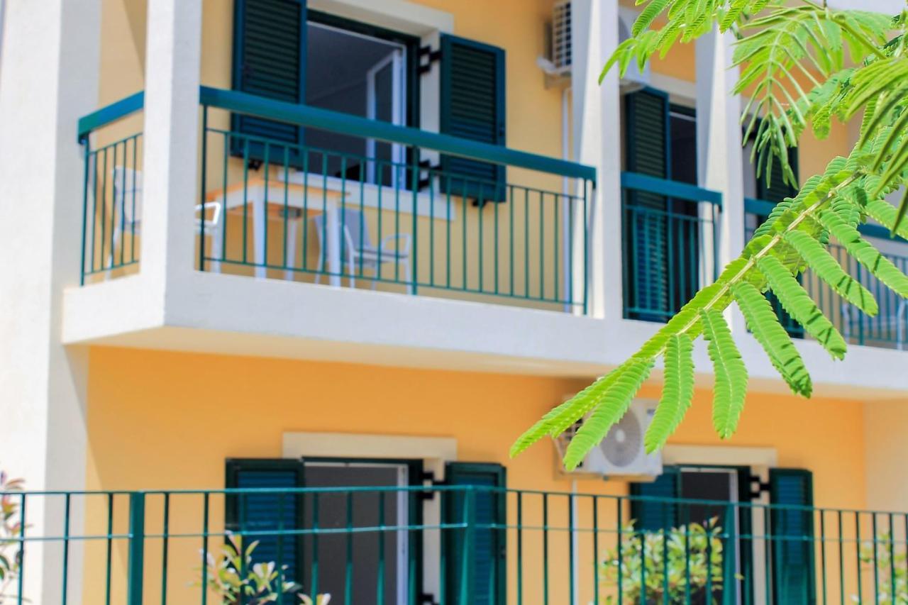 Wave Luxury Apartments Kassiopi Exteriör bild